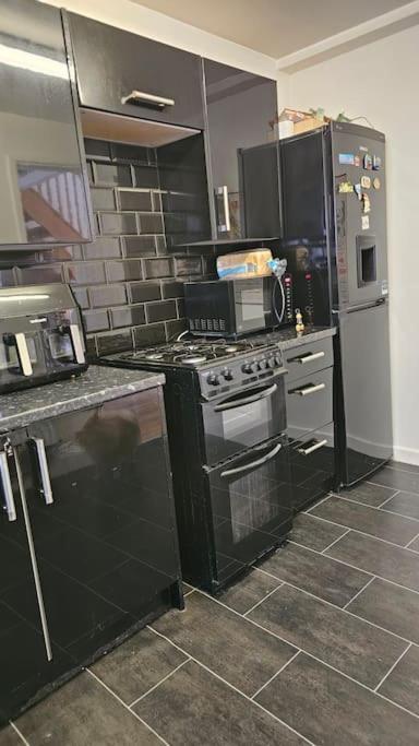 בירקנהד Open Planned Apartment מראה חיצוני תמונה