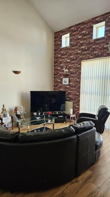 בירקנהד Open Planned Apartment מראה חיצוני תמונה